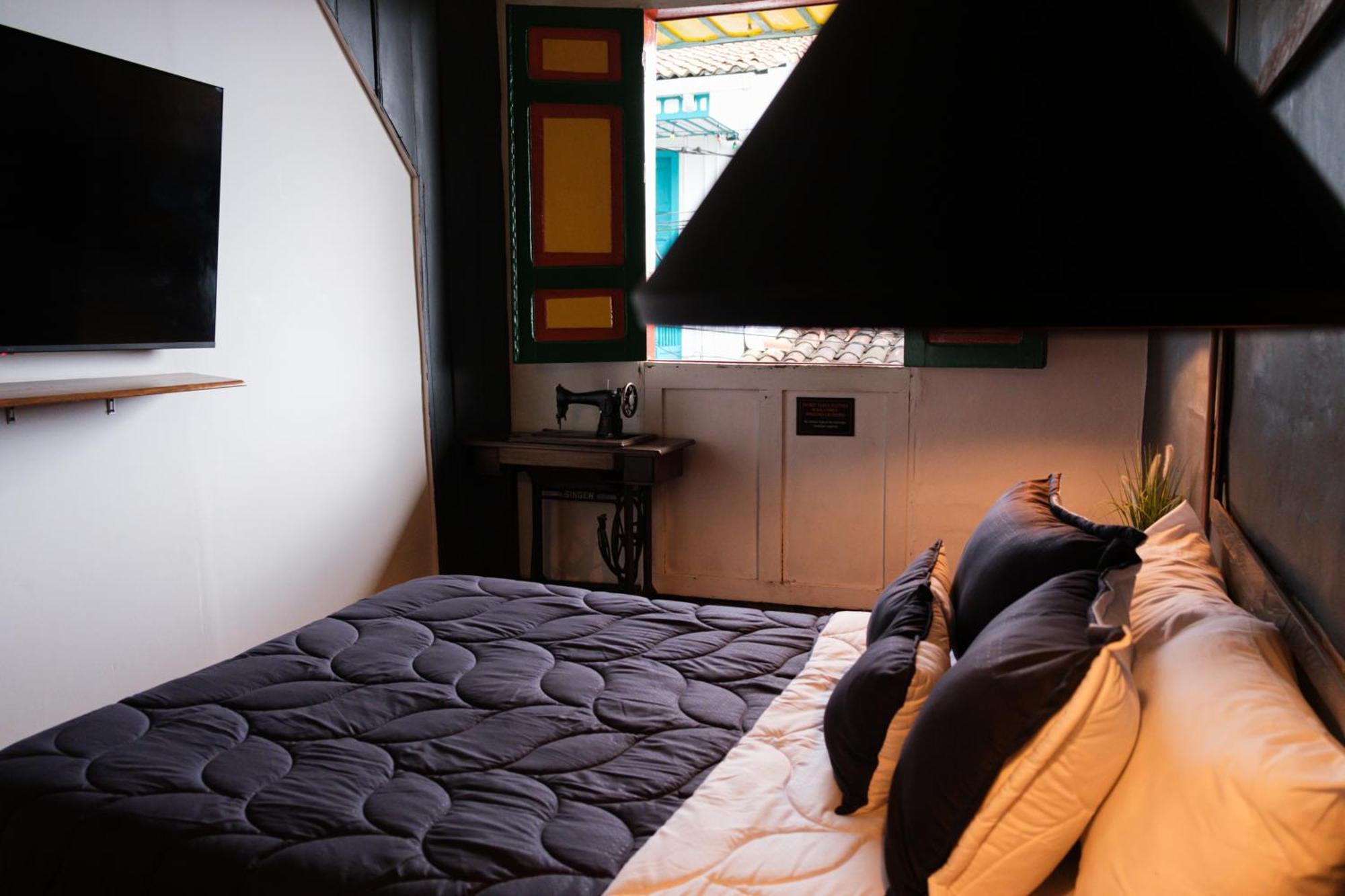 The Corner House Hostel ซาเลนโต ภายนอก รูปภาพ